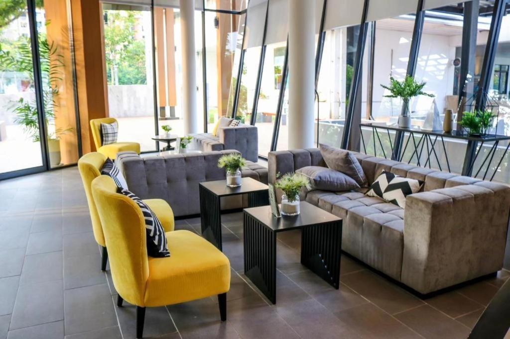 Hotel Dluxx Thammasat Pathum Thani Zewnętrze zdjęcie