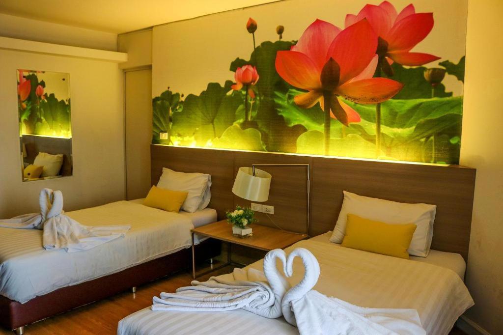 Hotel Dluxx Thammasat Pathum Thani Zewnętrze zdjęcie
